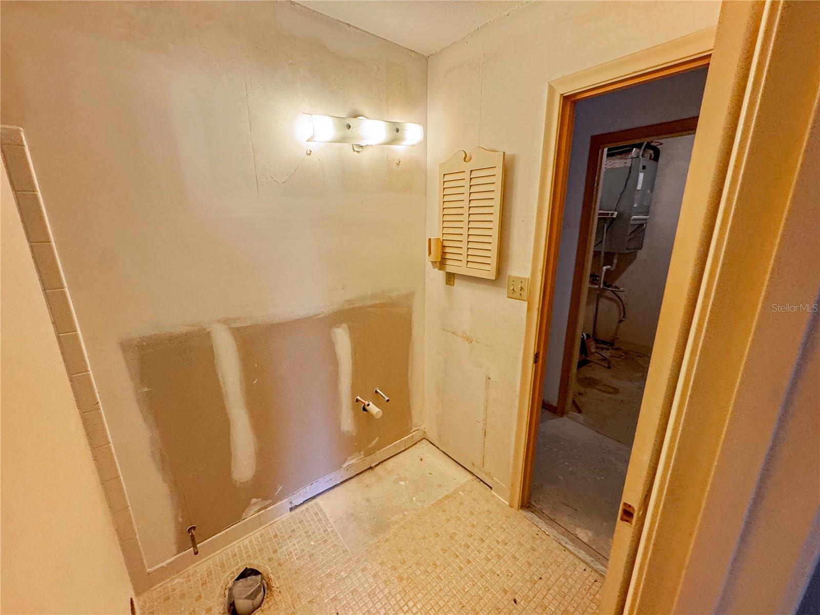 Image 16 of 19 For 2640 14th Drive 328