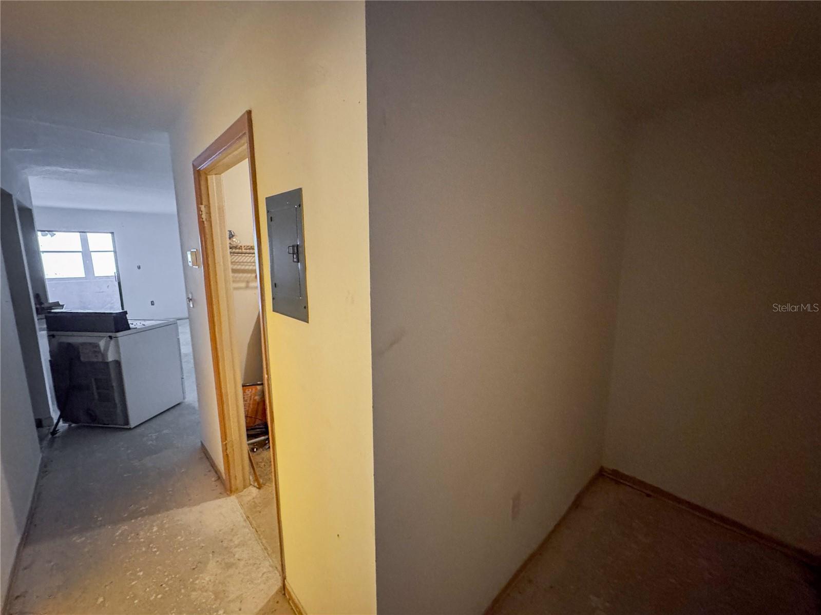 Image 3 of 19 For 2640 14th Drive 328