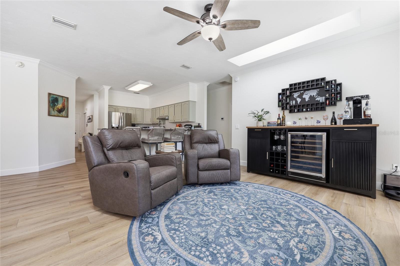 Image 16 of 73 For 10007 24th Place