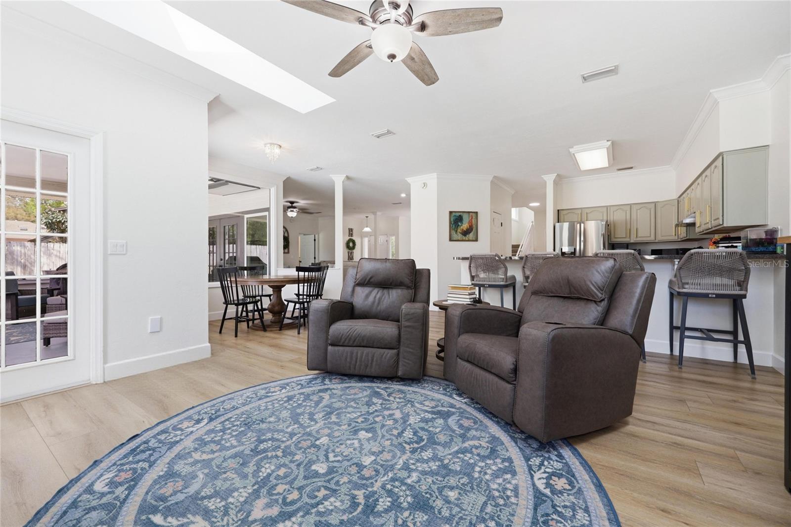 Image 17 of 73 For 10007 24th Place