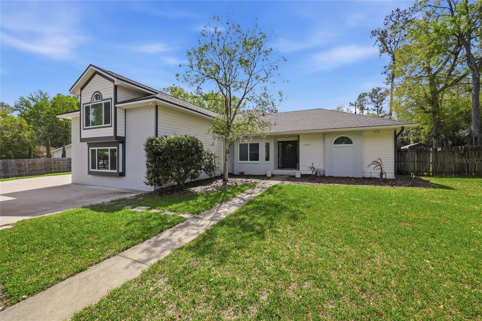 Image 4 of 73 For 10007 24th Place