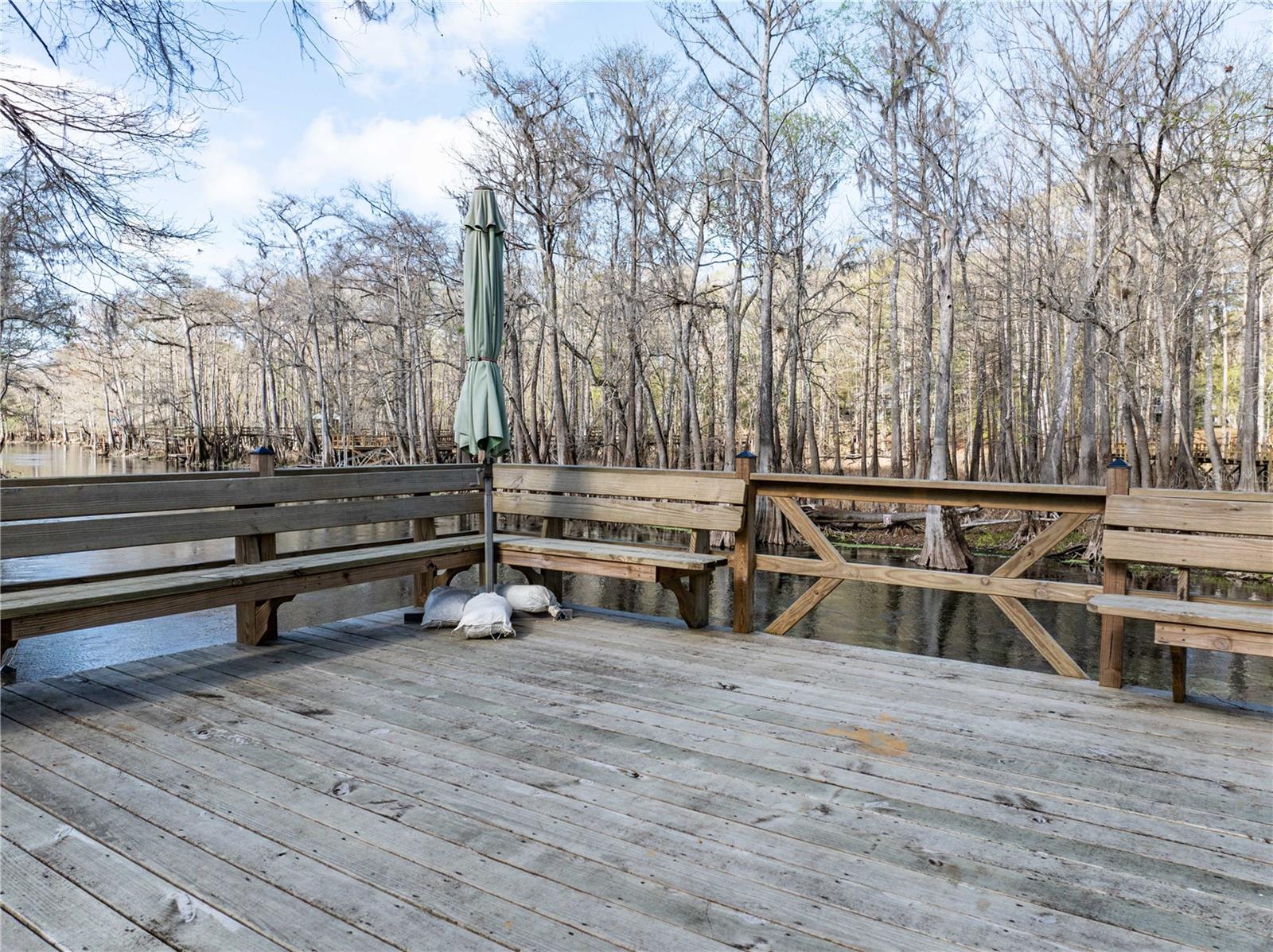 Listing photo id 7 for 1376 Riverside Avenue