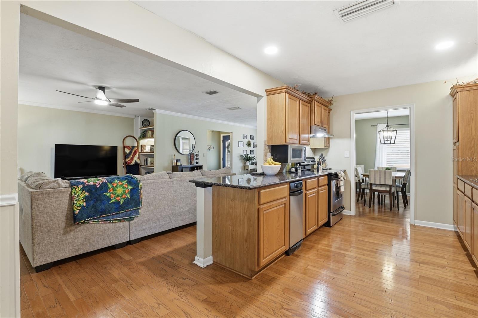 Image 11 of 38 For 4731 39th Street