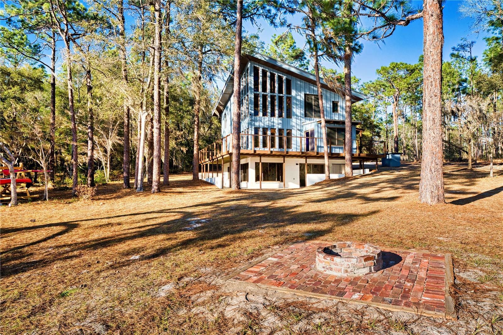 Image 9 of 50 For 123 Mason Lake Trail