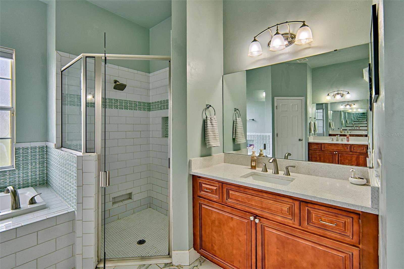 Image 19 of 42 For 15122 149th Road