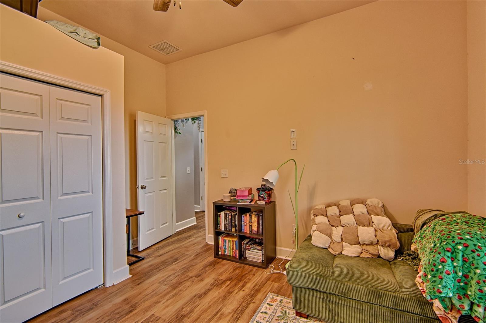 Image 23 of 42 For 15122 149th Road