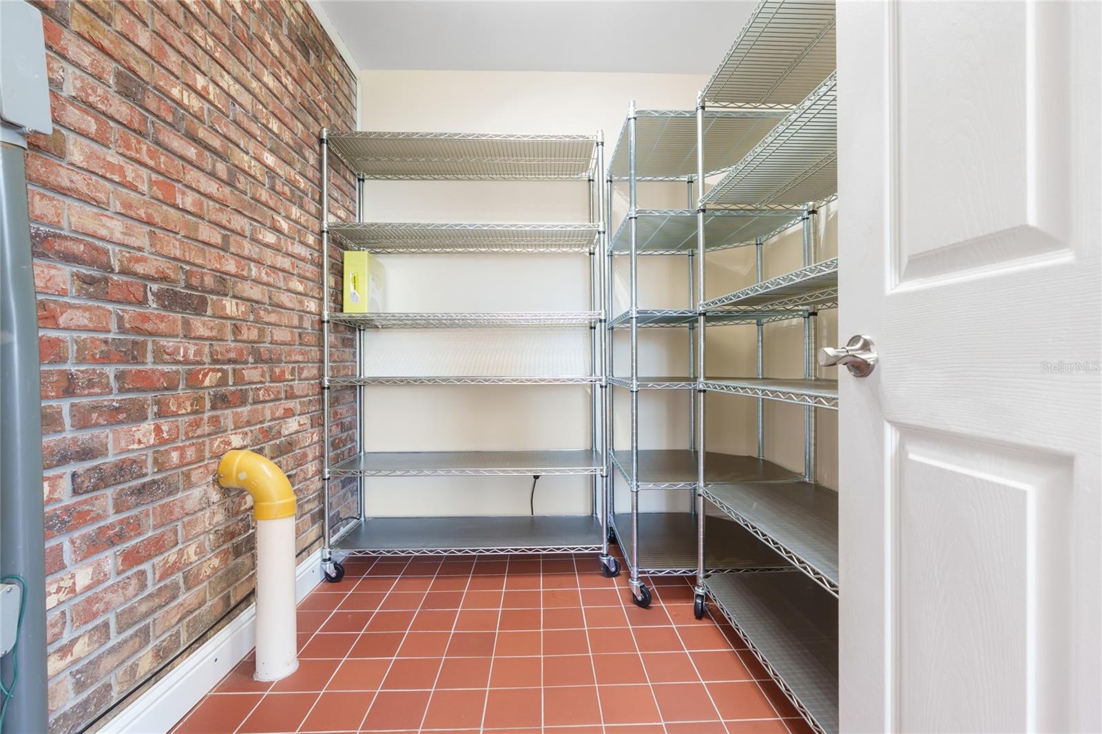 Image 16 of 69 For 12946 Myers Ann Street