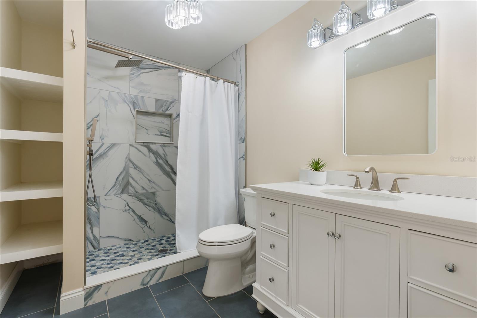 Image 33 of 69 For 12946 Myers Ann Street