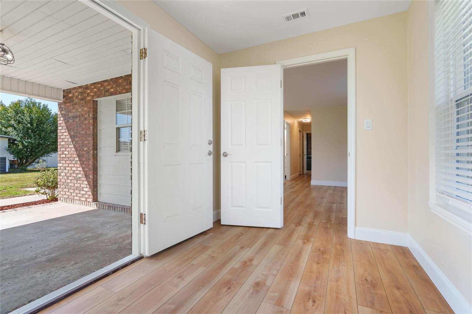 Image 36 of 69 For 12946 Myers Ann Street