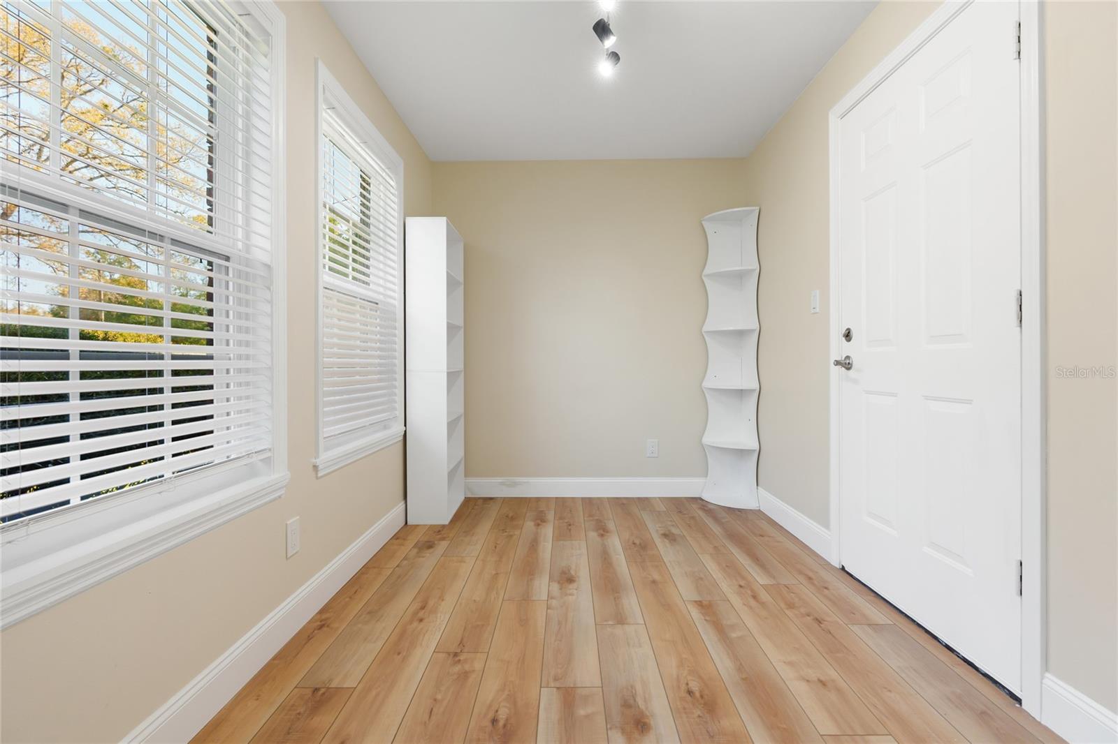 Image 37 of 69 For 12946 Myers Ann Street