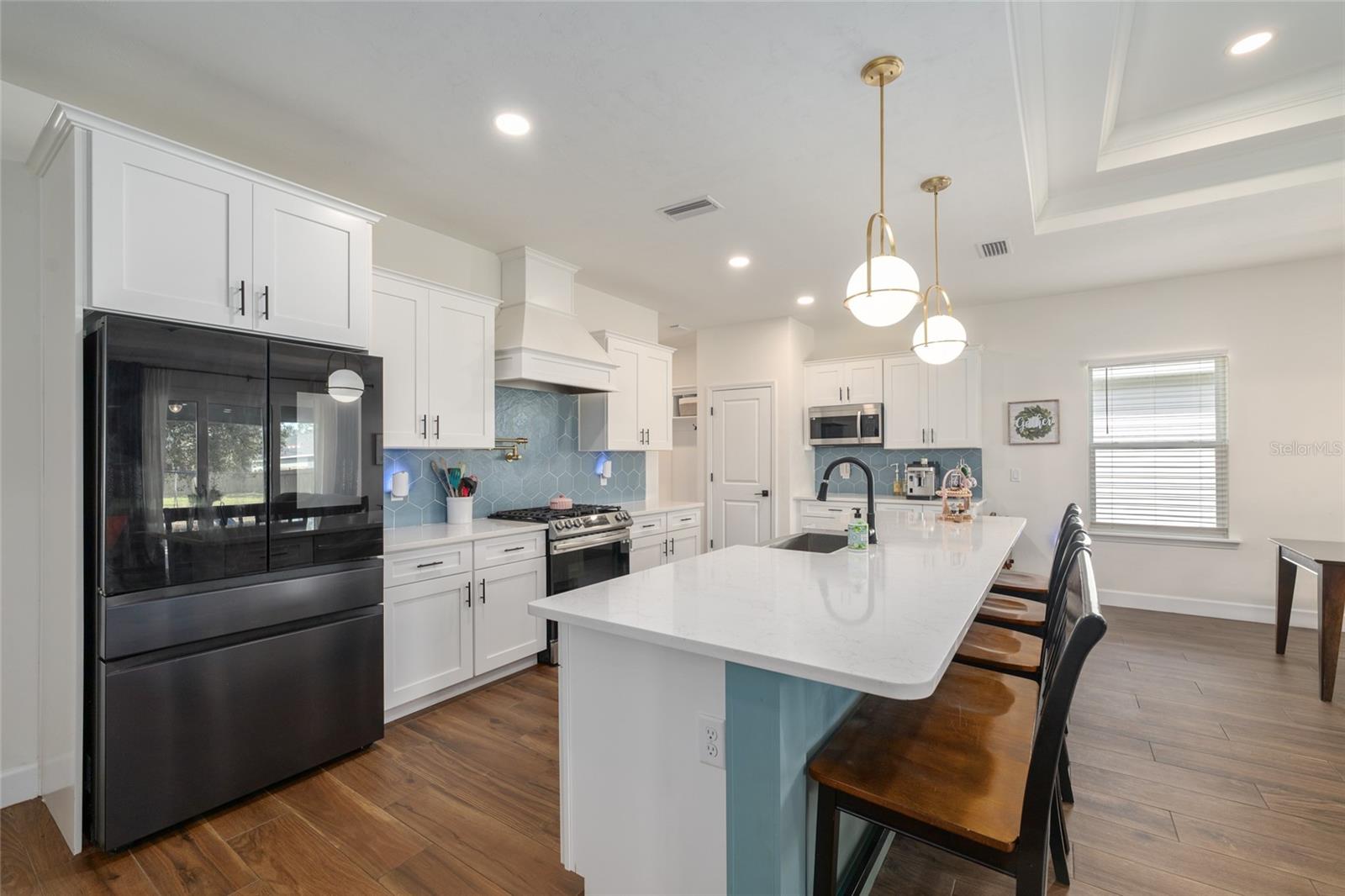 Image 11 of 37 For 6659 12th Lane