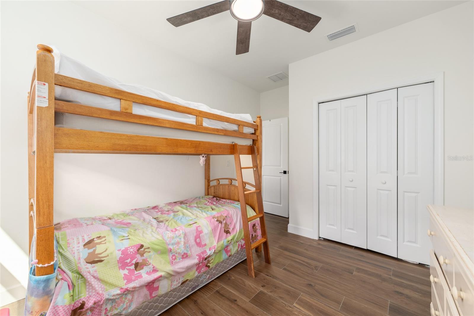 Image 24 of 37 For 6659 12th Lane