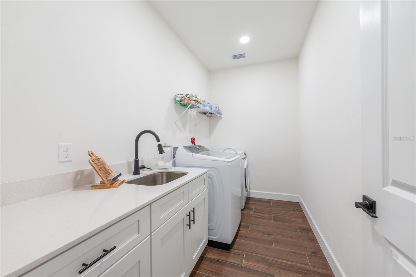 Image 28 of 37 For 6659 12th Lane