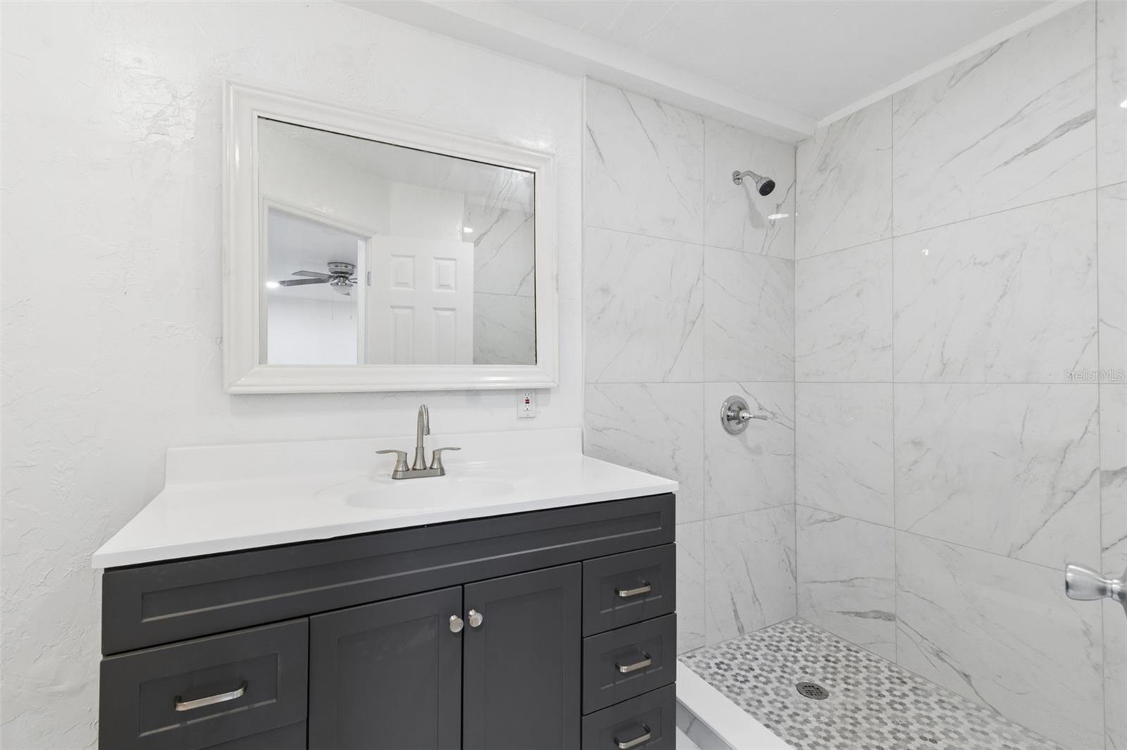 Image 14 of 25 For 220 33rd Avenue