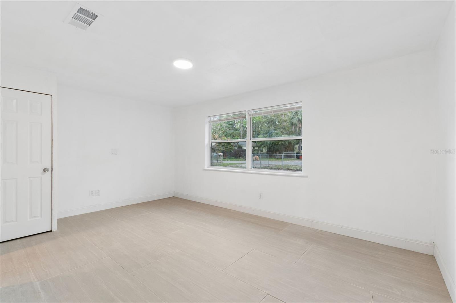 Image 15 of 25 For 220 33rd Avenue