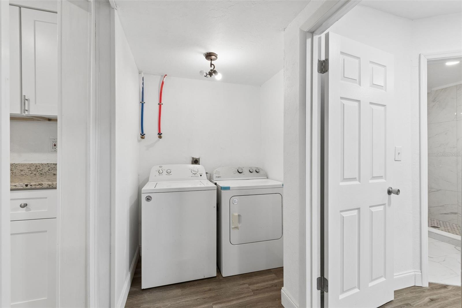 Image 22 of 25 For 220 33rd Avenue