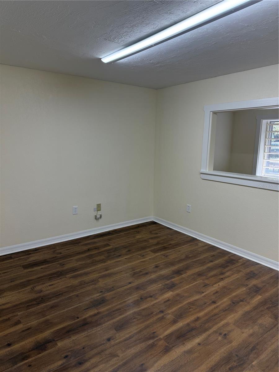 Image 6 of 25 For 108 10th Avenue