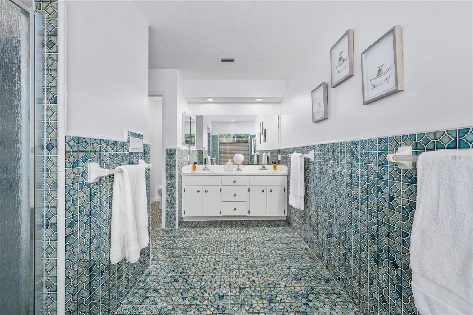 Image 25 of 60 For 8115 1st Place