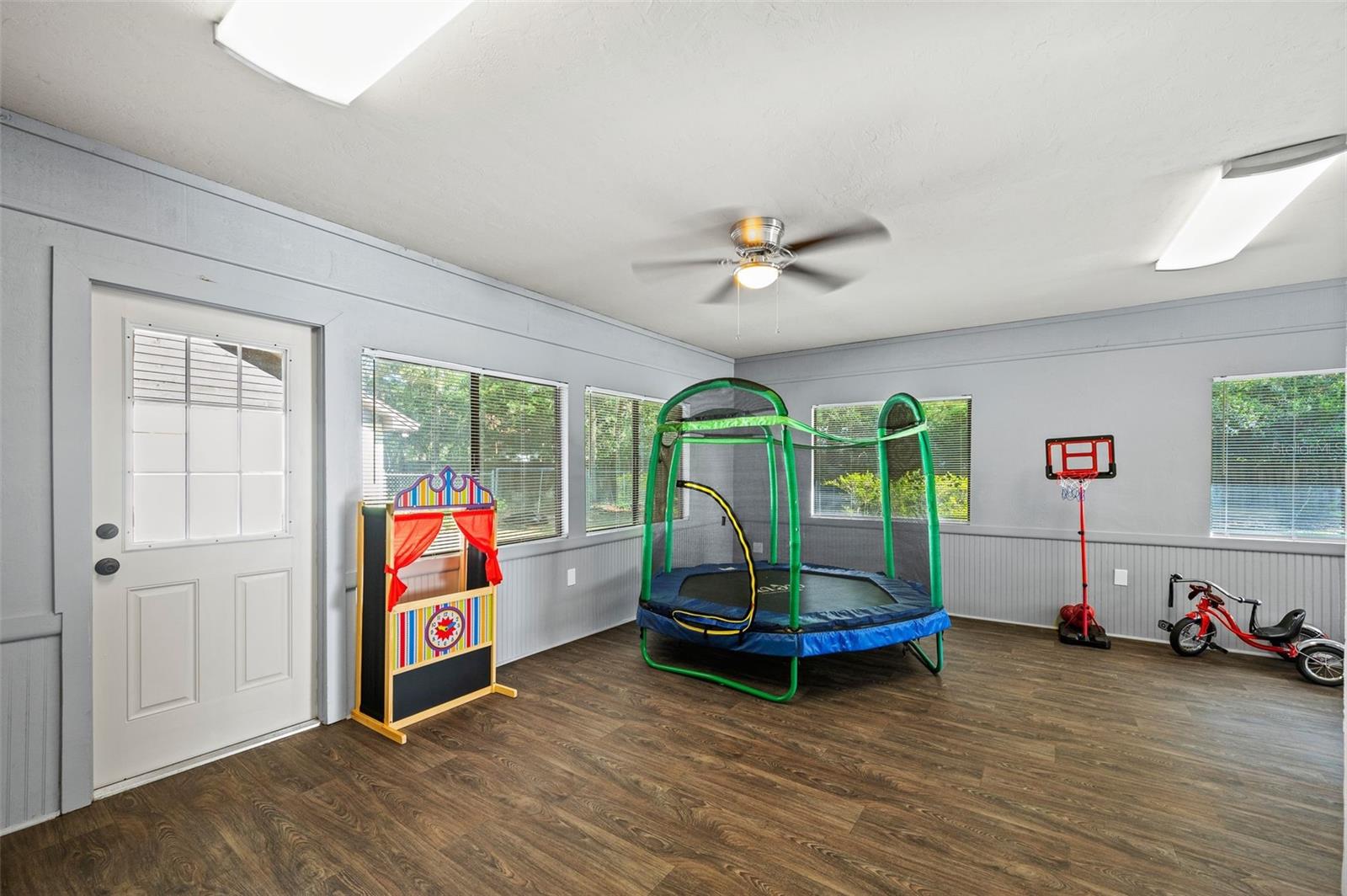 Image 47 of 60 For 8115 1st Place