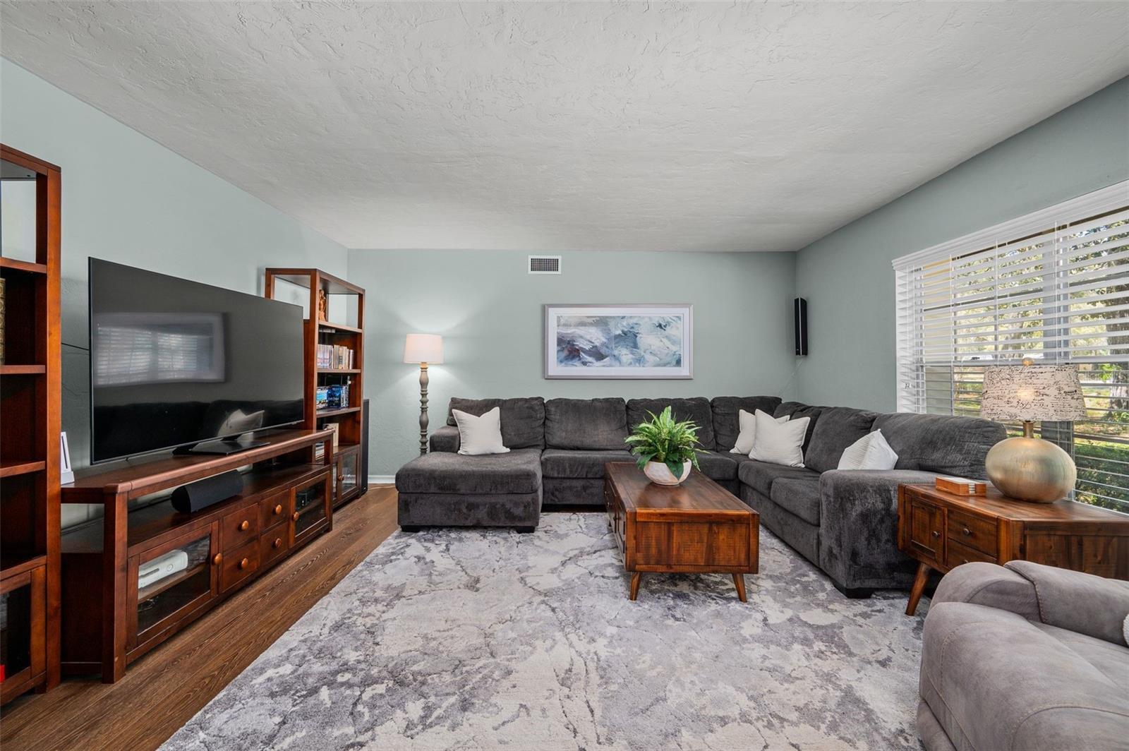 Image 5 of 60 For 8115 1st Place