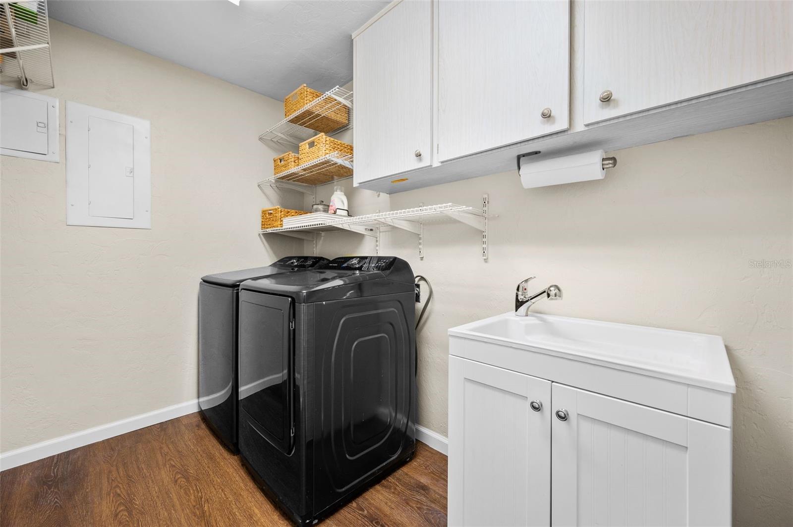 Image 50 of 60 For 8115 1st Place