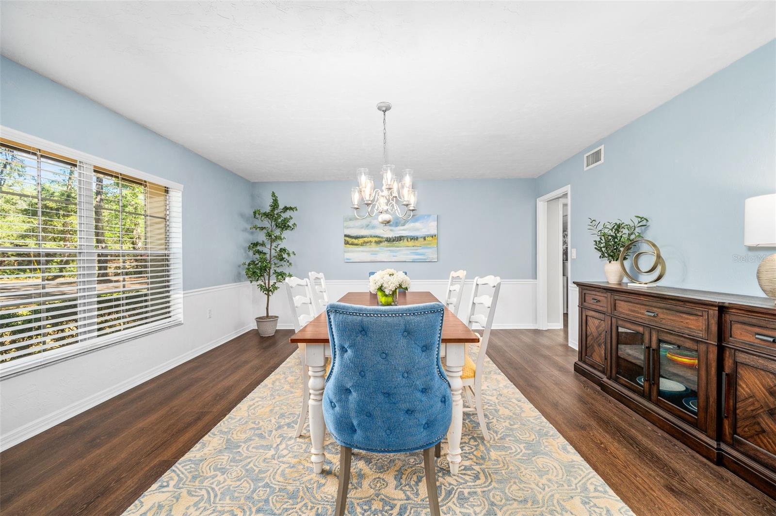 Image 7 of 60 For 8115 1st Place