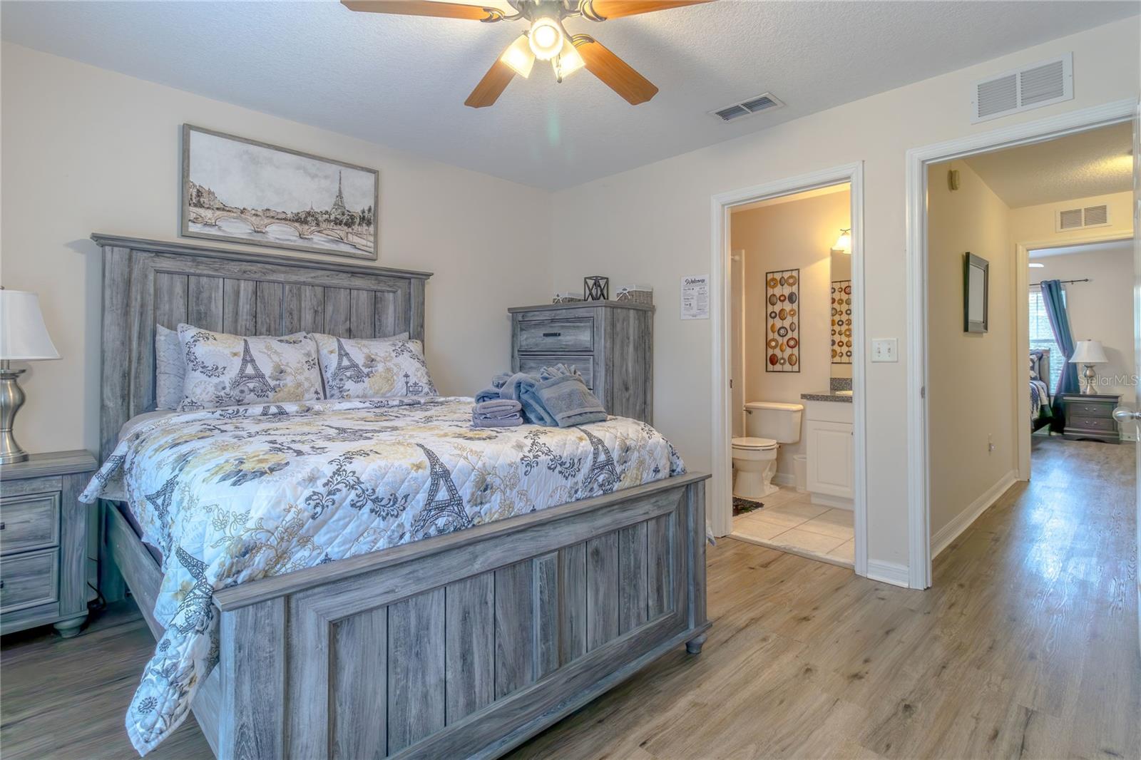 Image 20 of 27 For 2306 42nd Drive 145