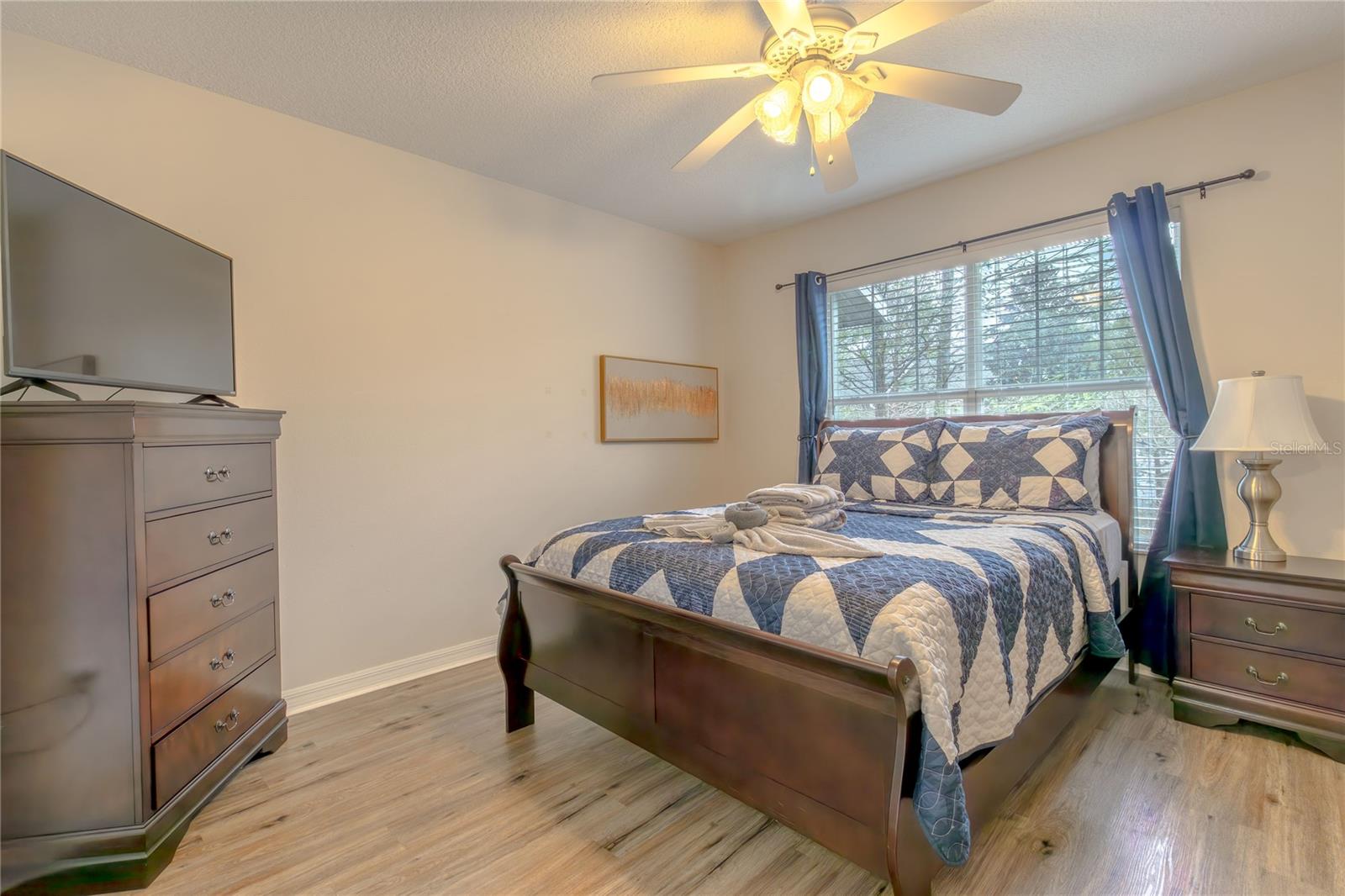 Image 21 of 27 For 2306 42nd Drive 145