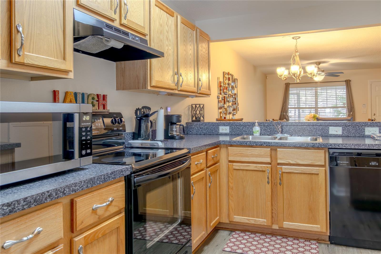 Image 5 of 27 For 2306 42nd Drive 145