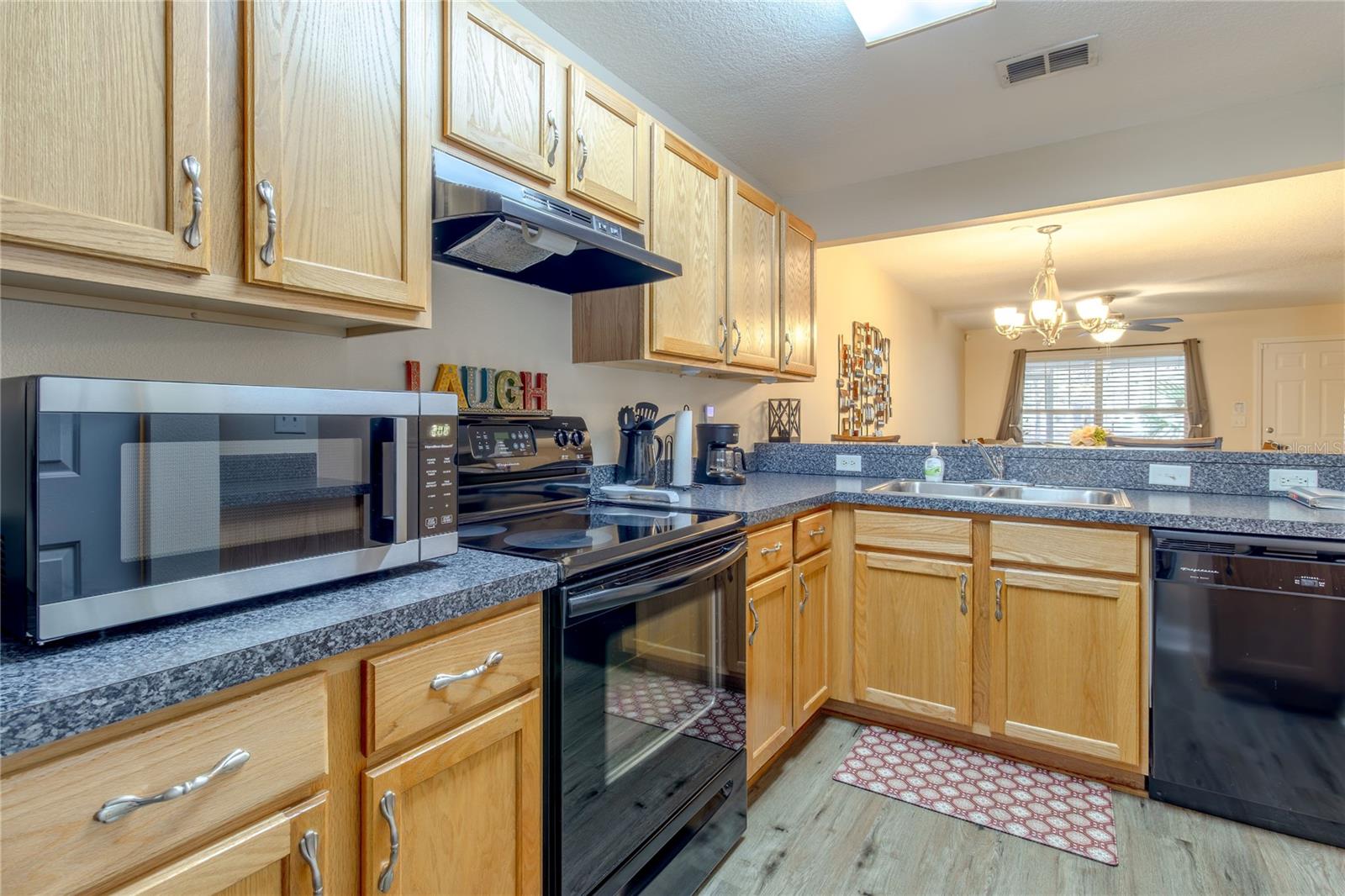 Image 6 of 27 For 2306 42nd Drive 145