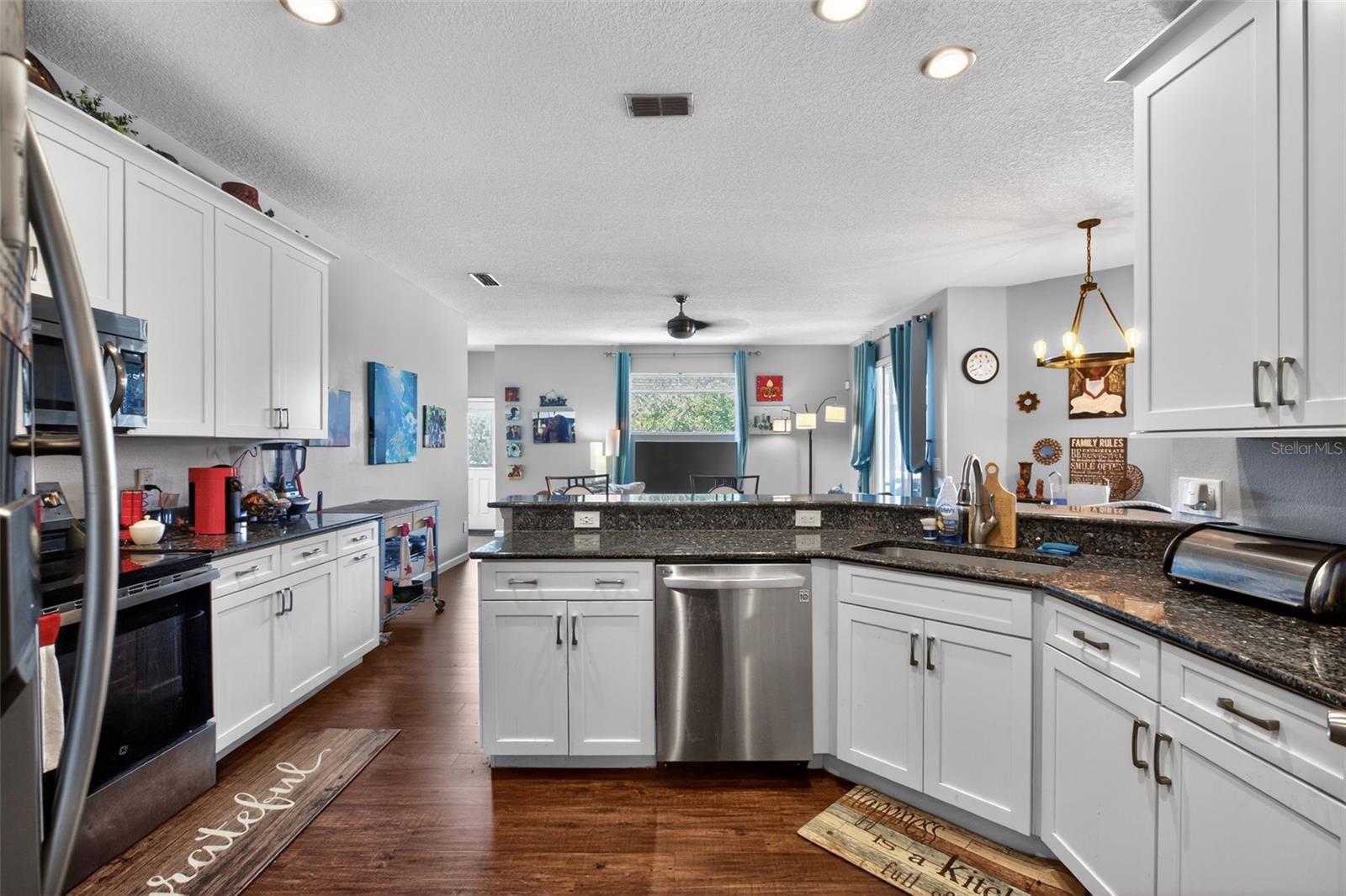 Image 15 of 44 For 1014 Quaker Ridge Court