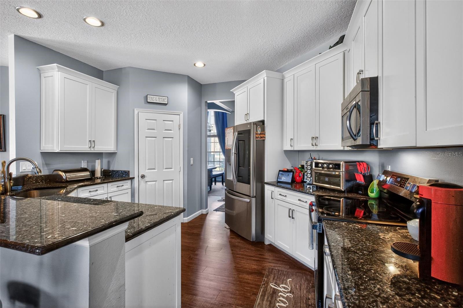 Image 18 of 44 For 1014 Quaker Ridge Court