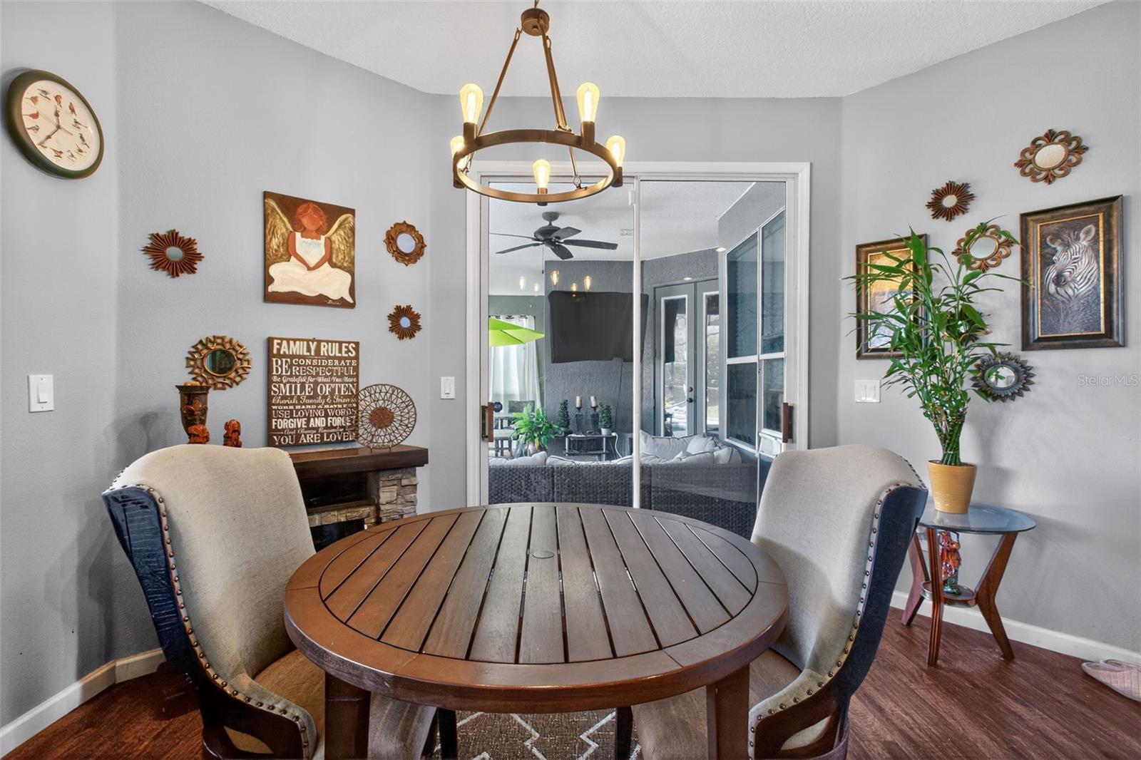 Image 19 of 44 For 1014 Quaker Ridge Court