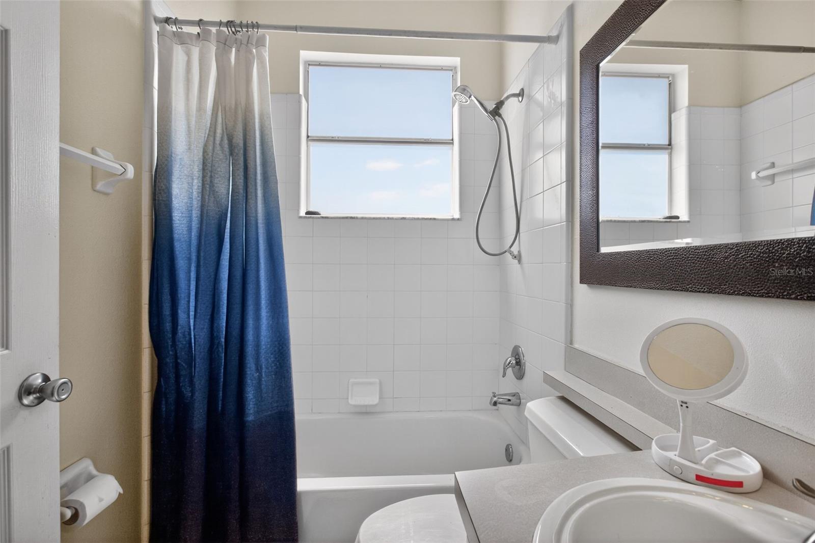 Image 23 of 44 For 1014 Quaker Ridge Court