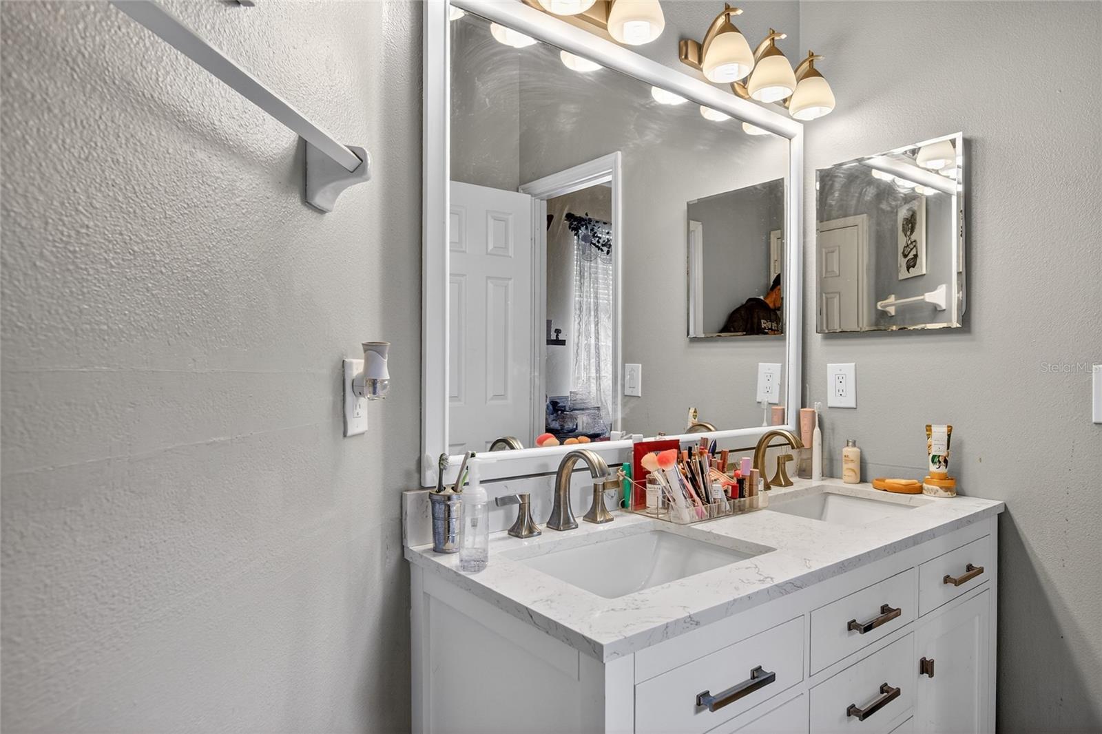 Image 29 of 44 For 1014 Quaker Ridge Court