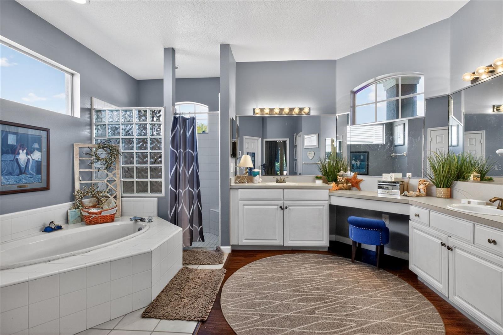 Image 35 of 44 For 1014 Quaker Ridge Court