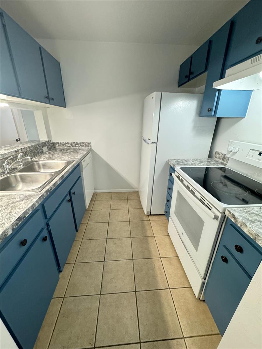 Image 2 of 17 For 4000 23rd Street 1-106