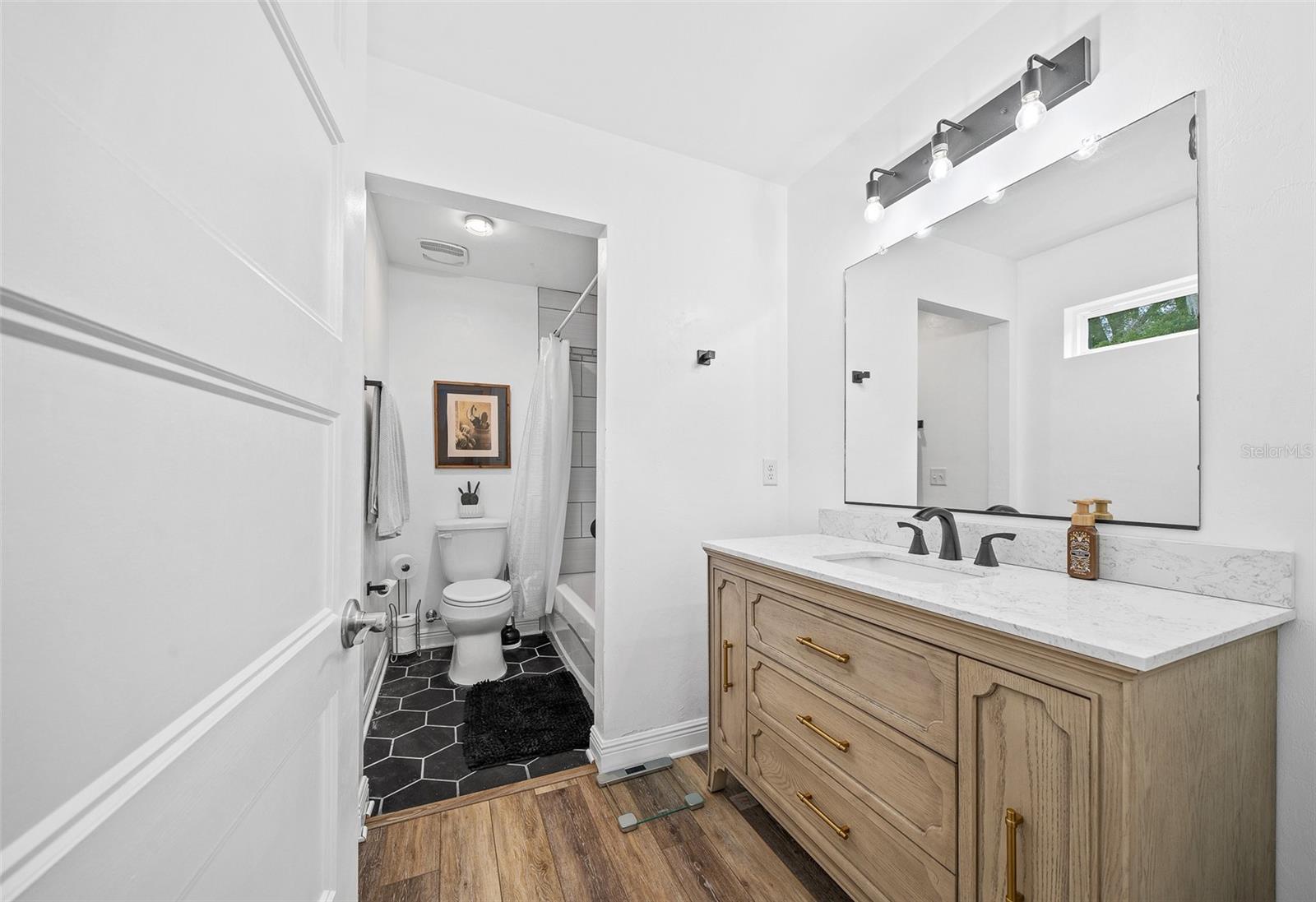 Image 34 of 37 For Address Not Provided