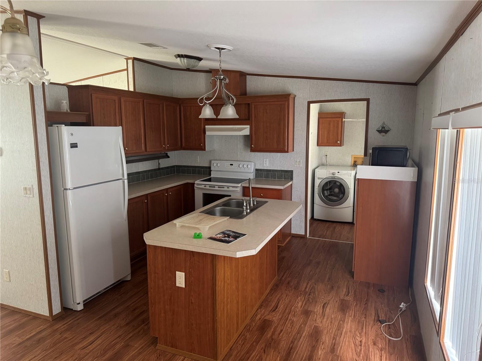 Image 17 of 32 For 14370 150th Avenue