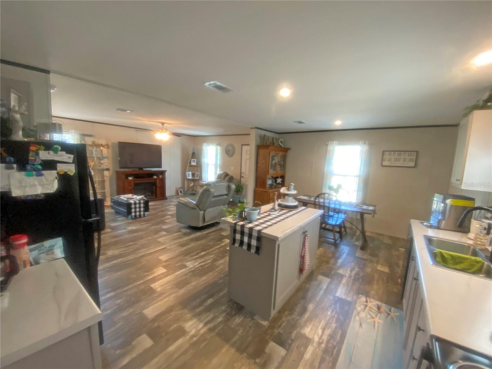 Image 11 of 31 For 203 5th Avenue