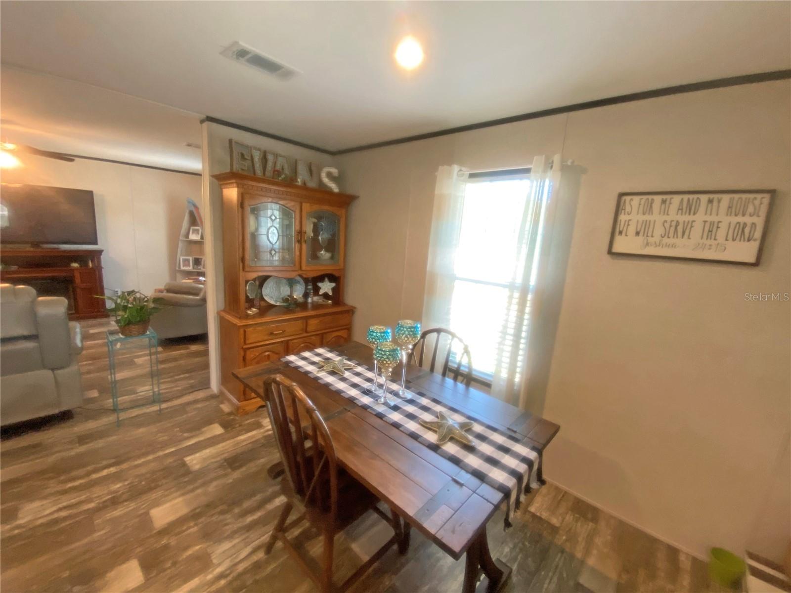 Image 13 of 31 For 203 5th Avenue