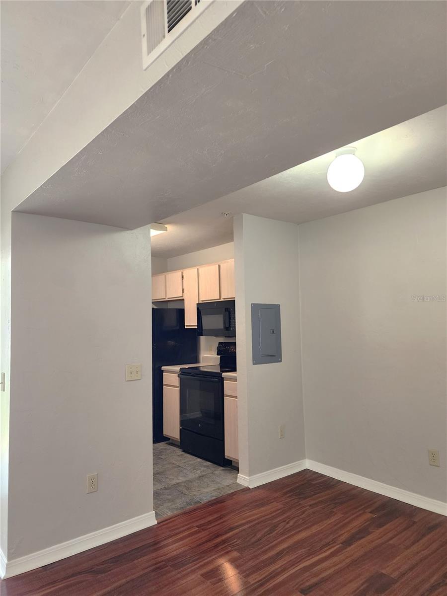 Image 4 of 20 For 2360 Archer Road Sw 205