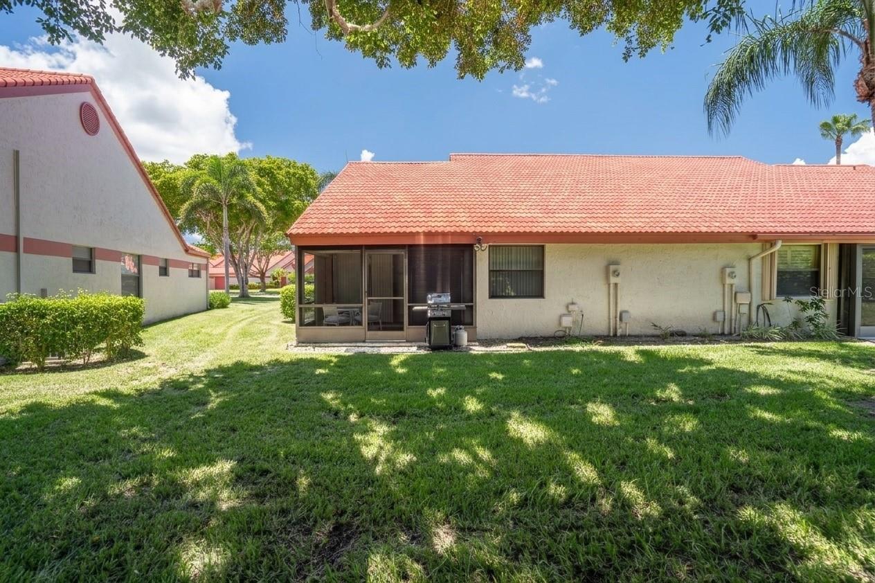 Image 16 of 34 For 7604 Lexington Club Boulevard B