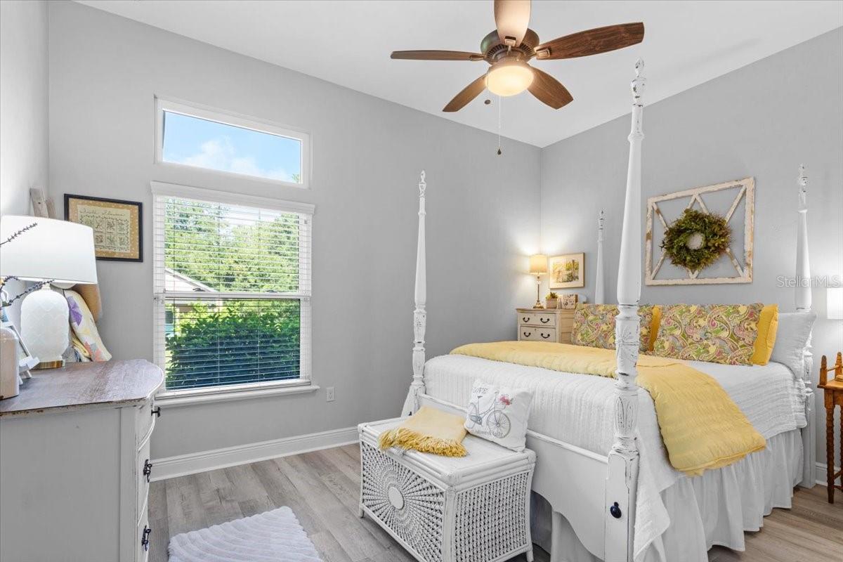 Image 15 of 66 For 11322 129th Terrace