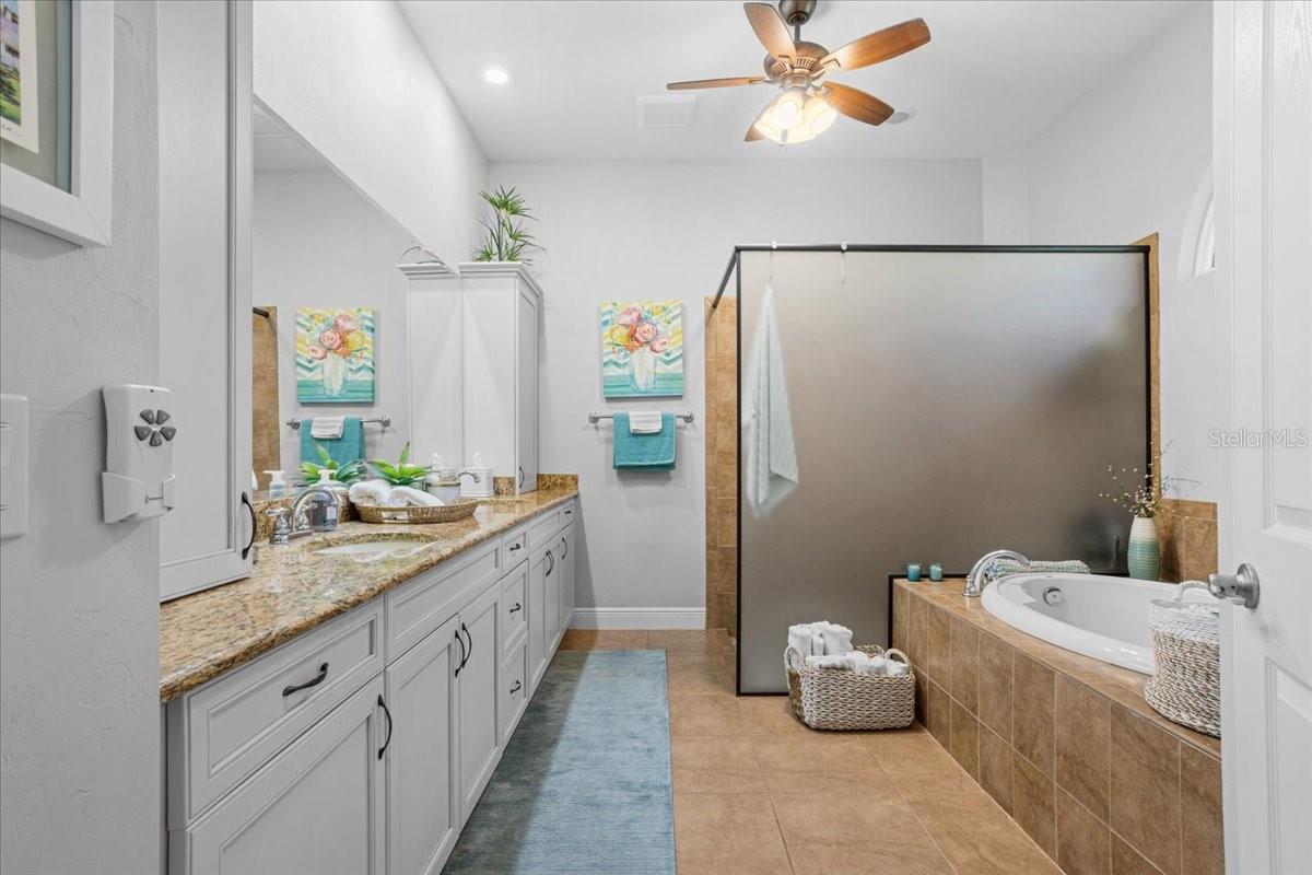 Image 39 of 66 For 11322 129th Terrace