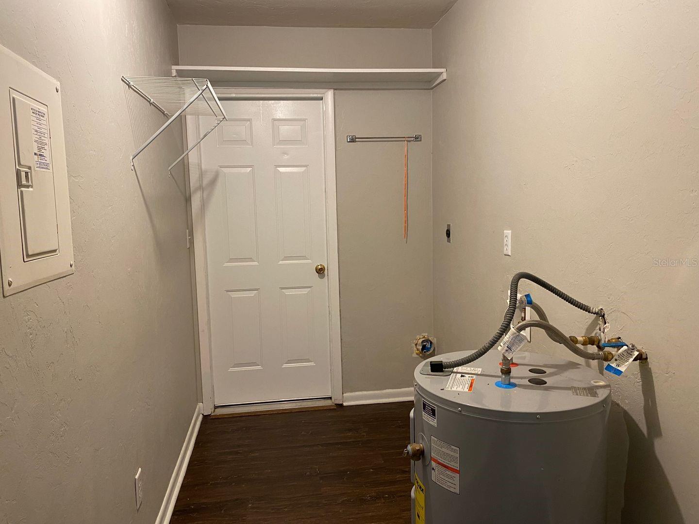 Image 9 of 12 For 2858 39th Avenue