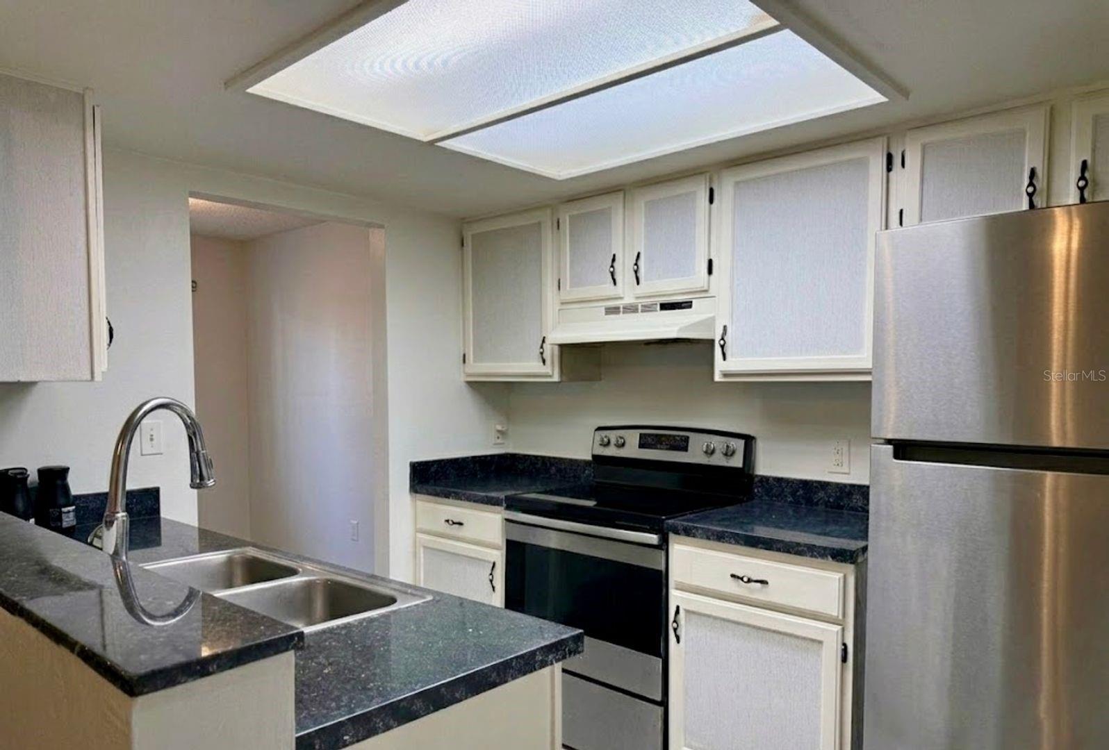 Image 5 of 14 For 7200 8th Avenue Q108