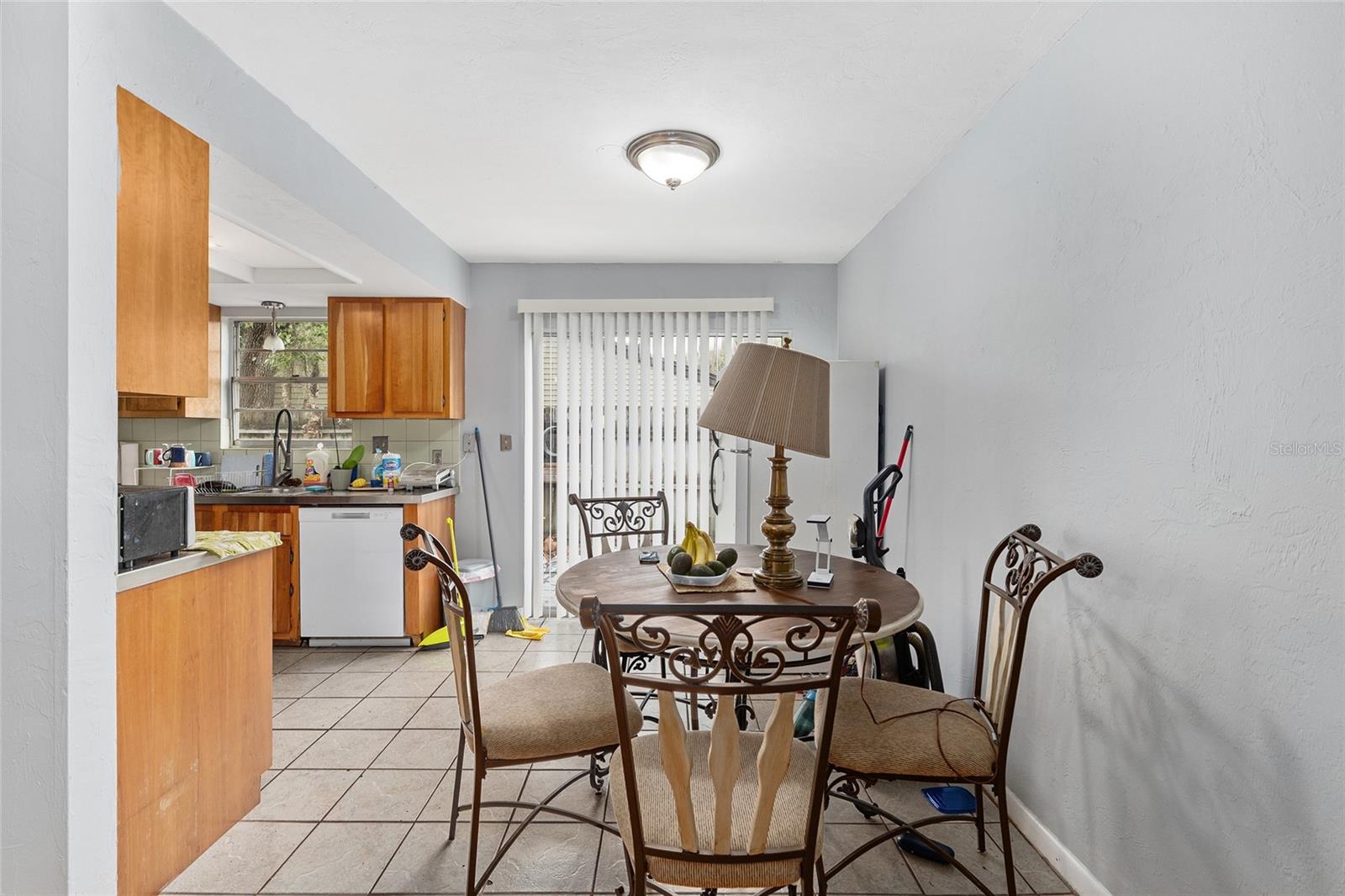 Image 11 of 35 For 1420 42nd Street B