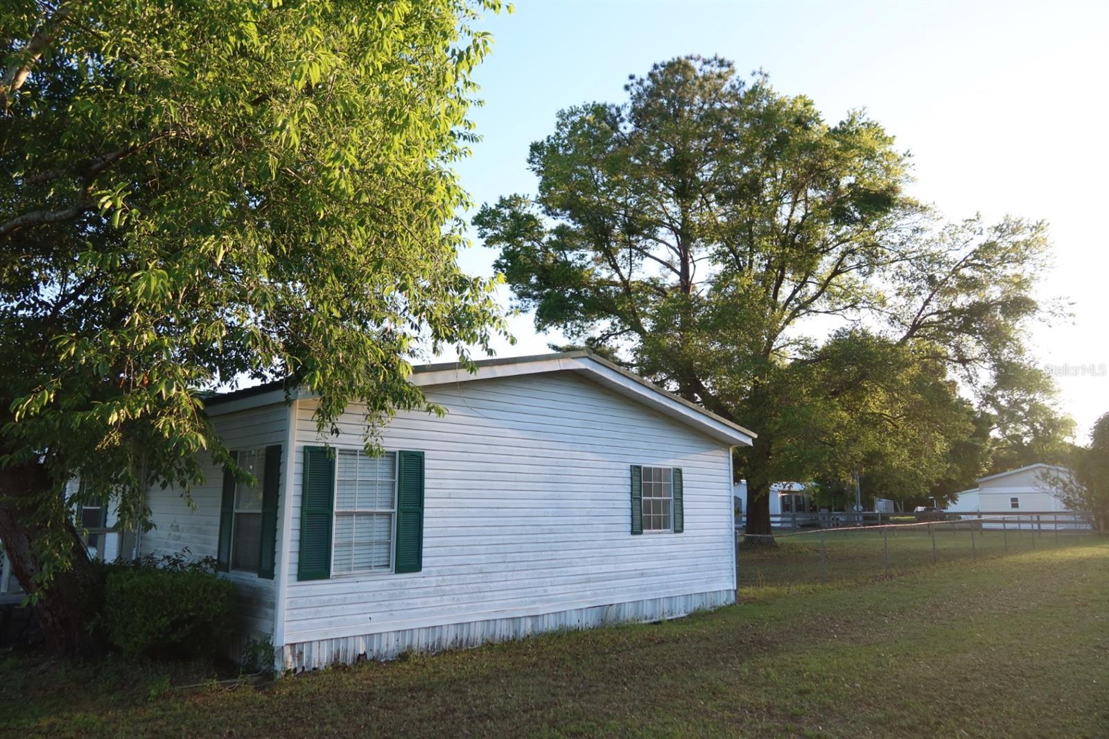 Image 32 of 37 For 262 Lynnwood Avenue