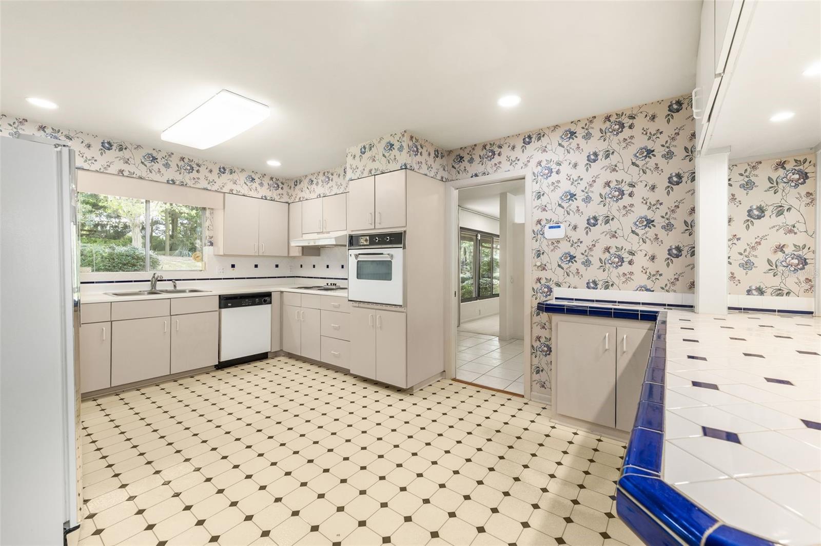 Image 19 of 50 For 630 26th Place